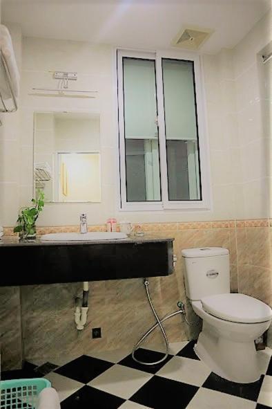 Cpn Apartment & Hotel Hai Phong Exteriör bild